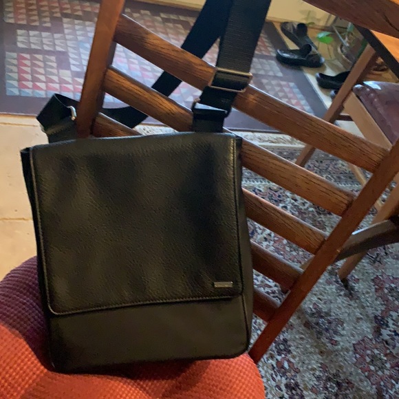 NWOT Calvin Klein black crossbody adjustable purse